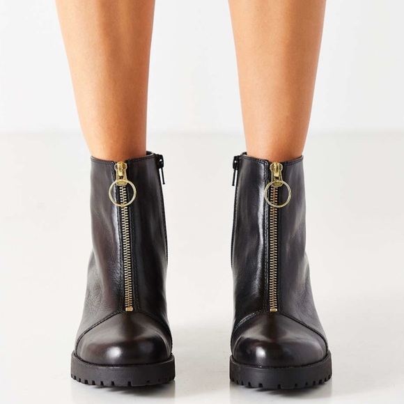 vagabond zip front boots
